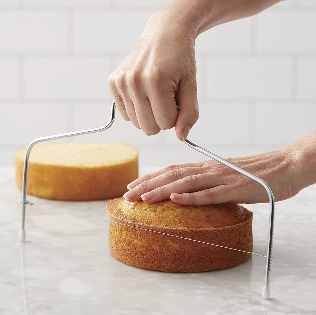 Multi-Functional for 10-inch Cakes with Adjustable Height - Kitchen Gadget Tool for Quick Food Prep Detail