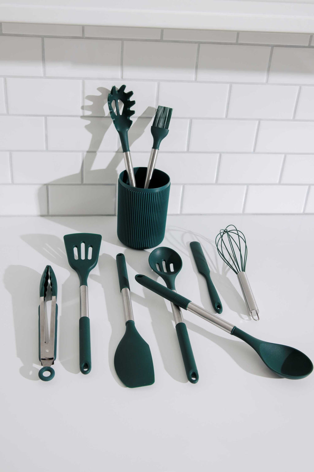 Ergonomic Cooking 10-Piece Silicone Gadget Set - Green - Durable Turner & Ladle Utensil Set for Home Chefs Detail