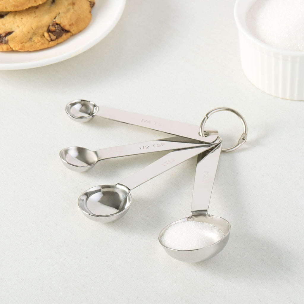Premium Kitchen Kitchen Stainless Steel 4-Piece Nesting Measuring Spoons Set, Stainless Steel Finish - Premium Stainless Steel Garlic Presser & Peeler Detail